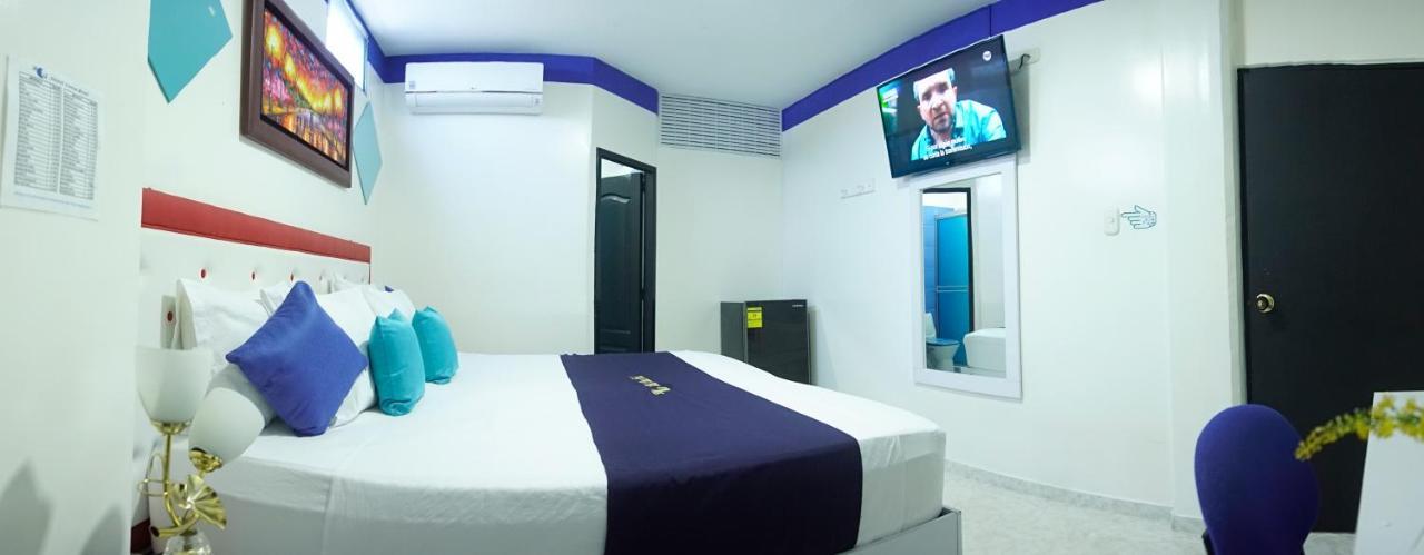 Hotel Luna Azul Florencia  Exteriér fotografie