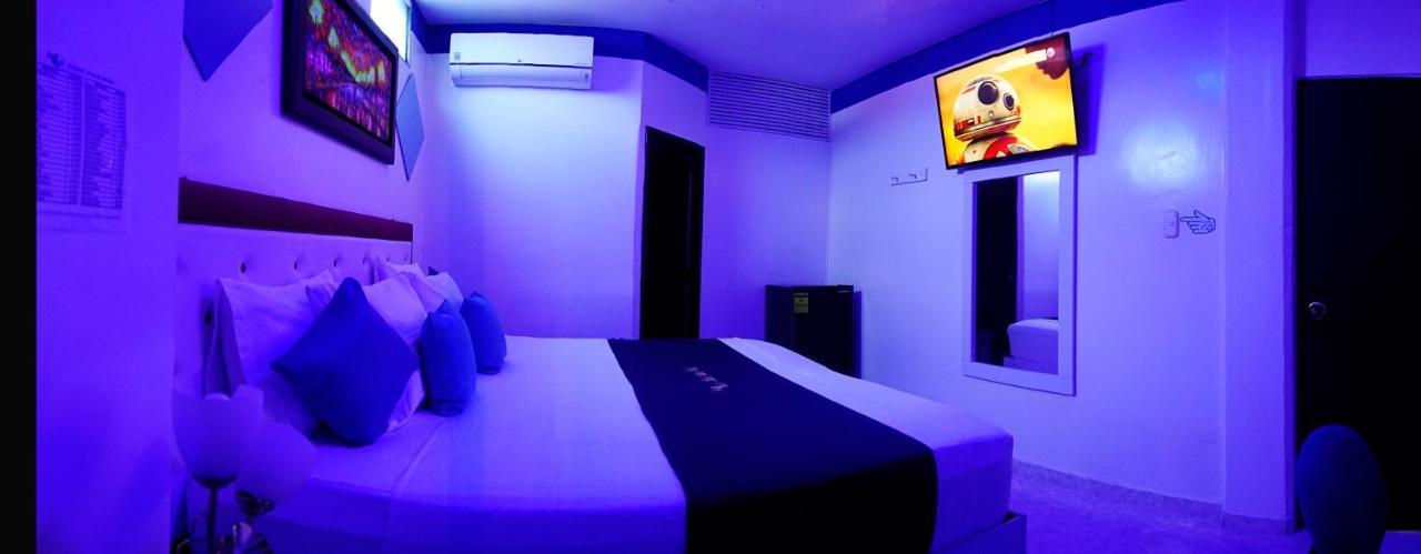Hotel Luna Azul Florencia  Exteriér fotografie